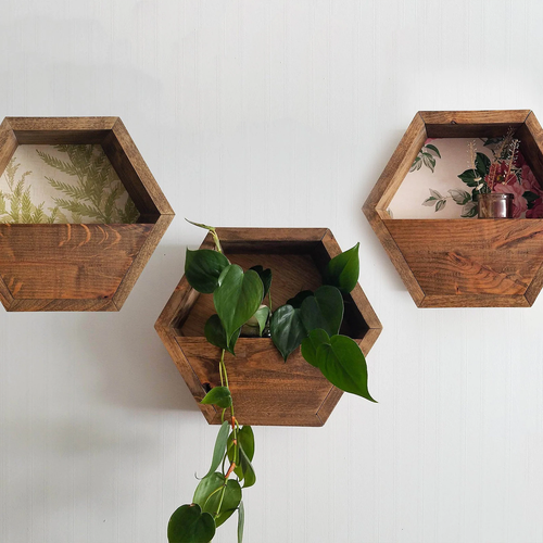 Raft hexagonal de perete din lemn, decor boho pentru plante și obiecte mici